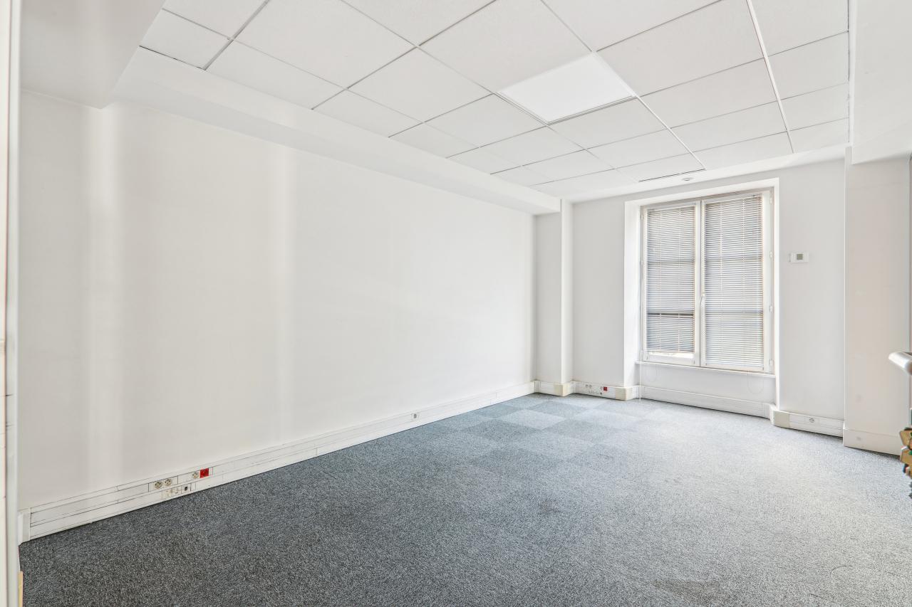 Bureau Paris 1571m² Location bureau Paris OLBUR2530496 5